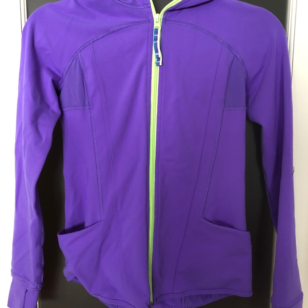 - IVIVVA jacket